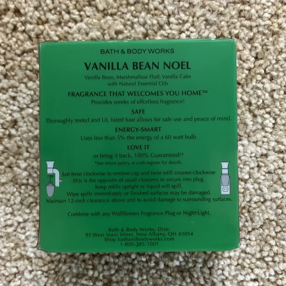 Bundle of 3, 2-pack Bath and Body Works Wallflowers Refills - Picture 3 of 8